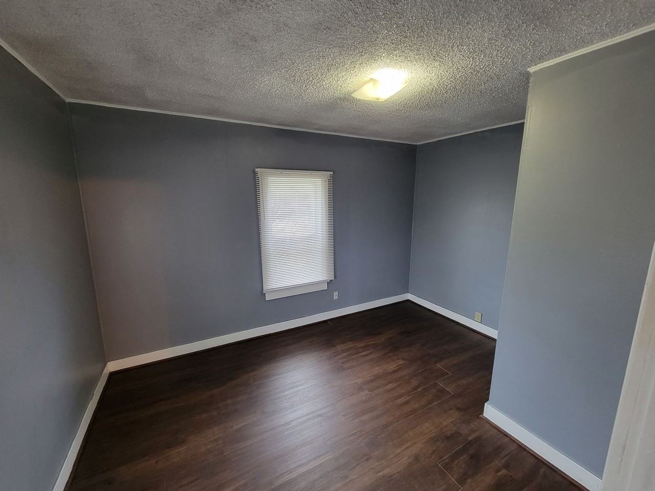 839 1st Ave N - Photo 4 of 16