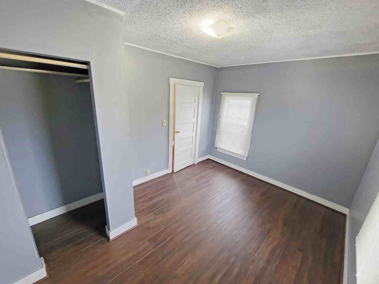 839 1st Ave N - Photo 5 of 16
