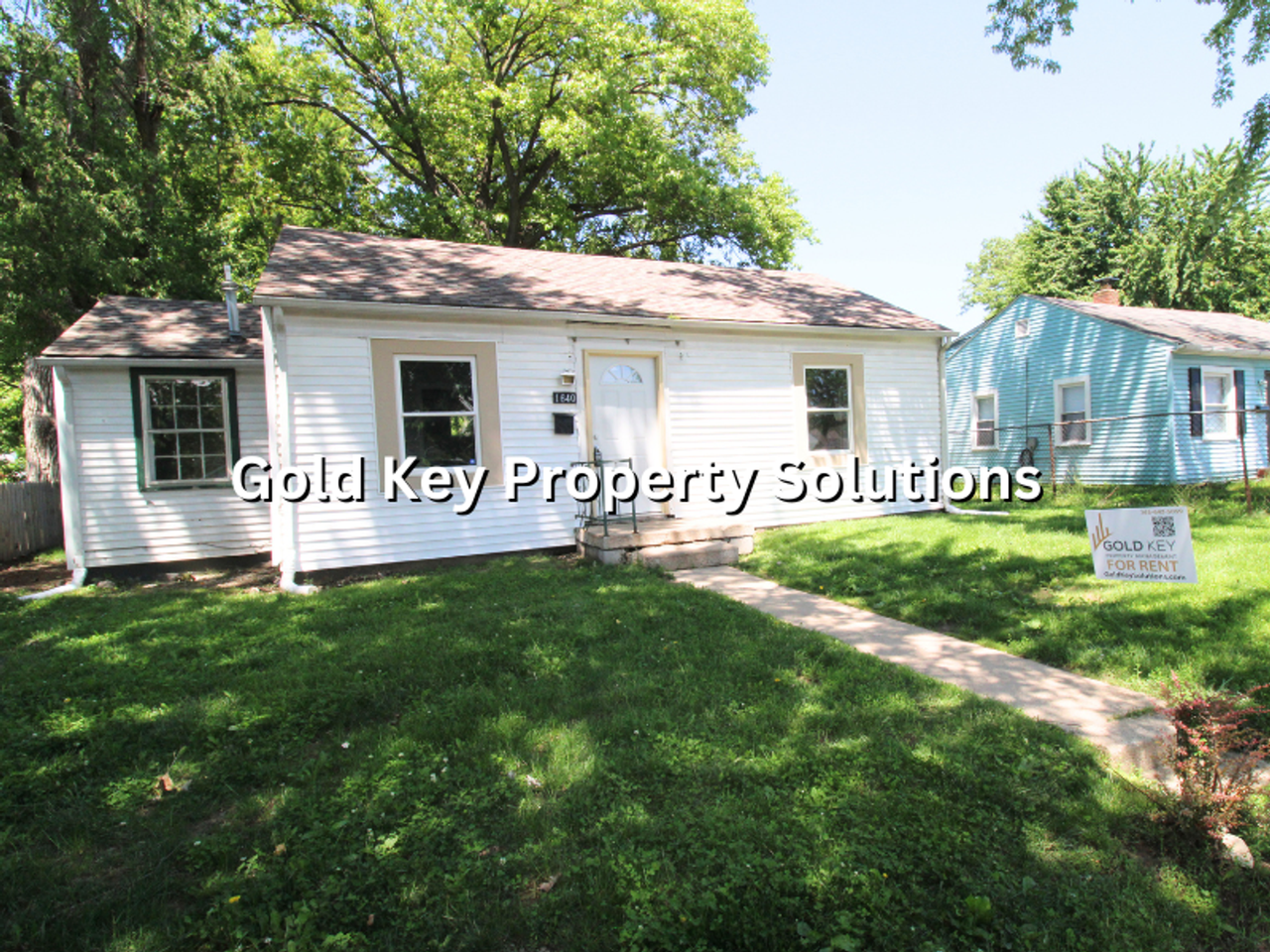 1640 W 17th St - Photo 2 of 16