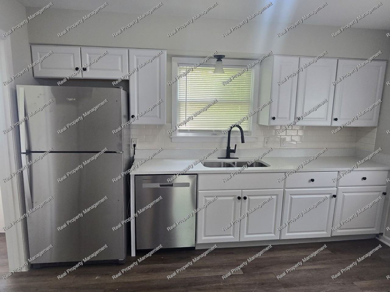 232 Gregory Ave - Photo 4 of 12