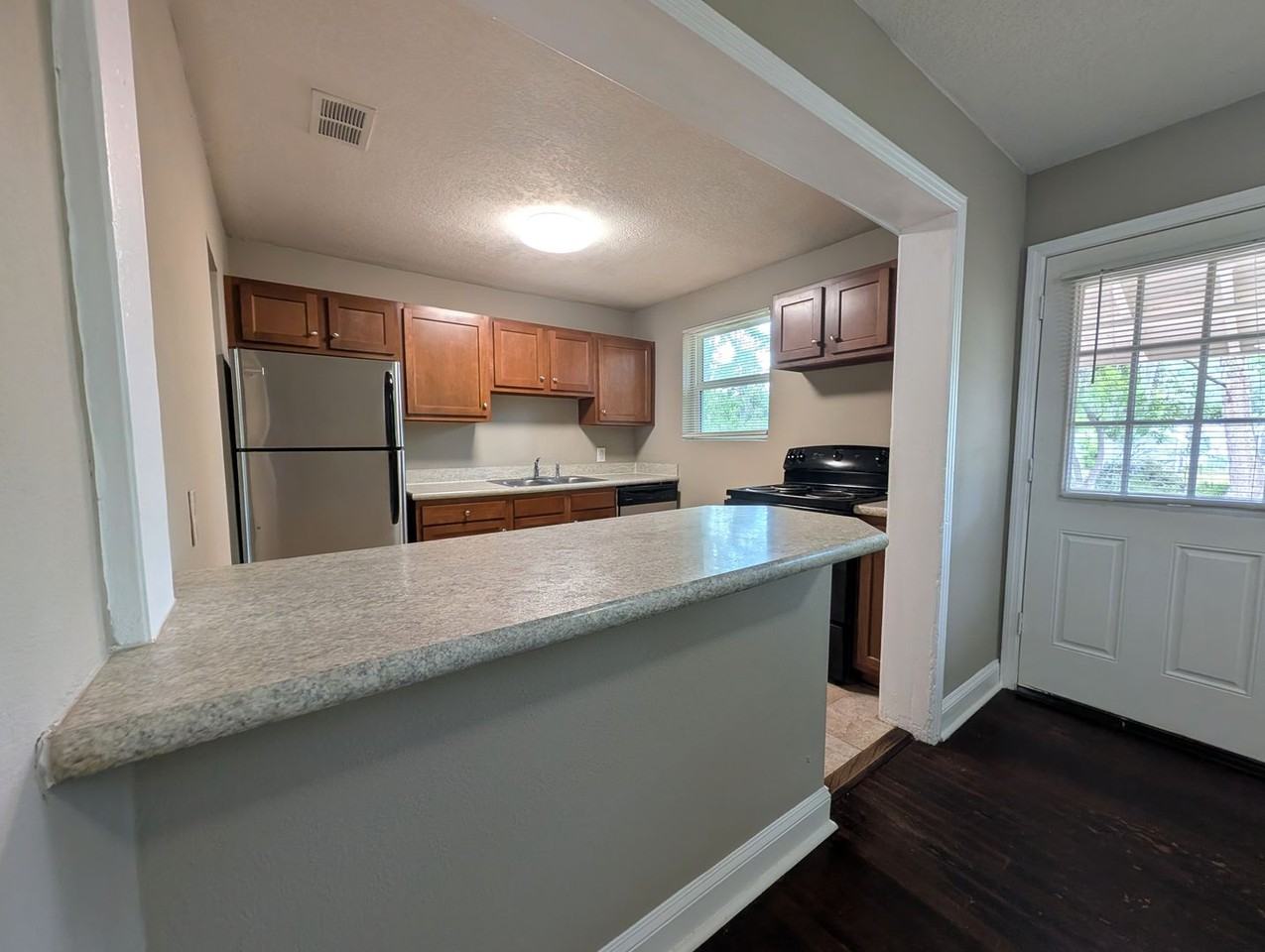 5363 Poppy Dr - Photo 4 of 18