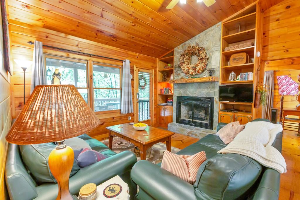 9 Briar Creek Rd #1 - Photo 2 of 50