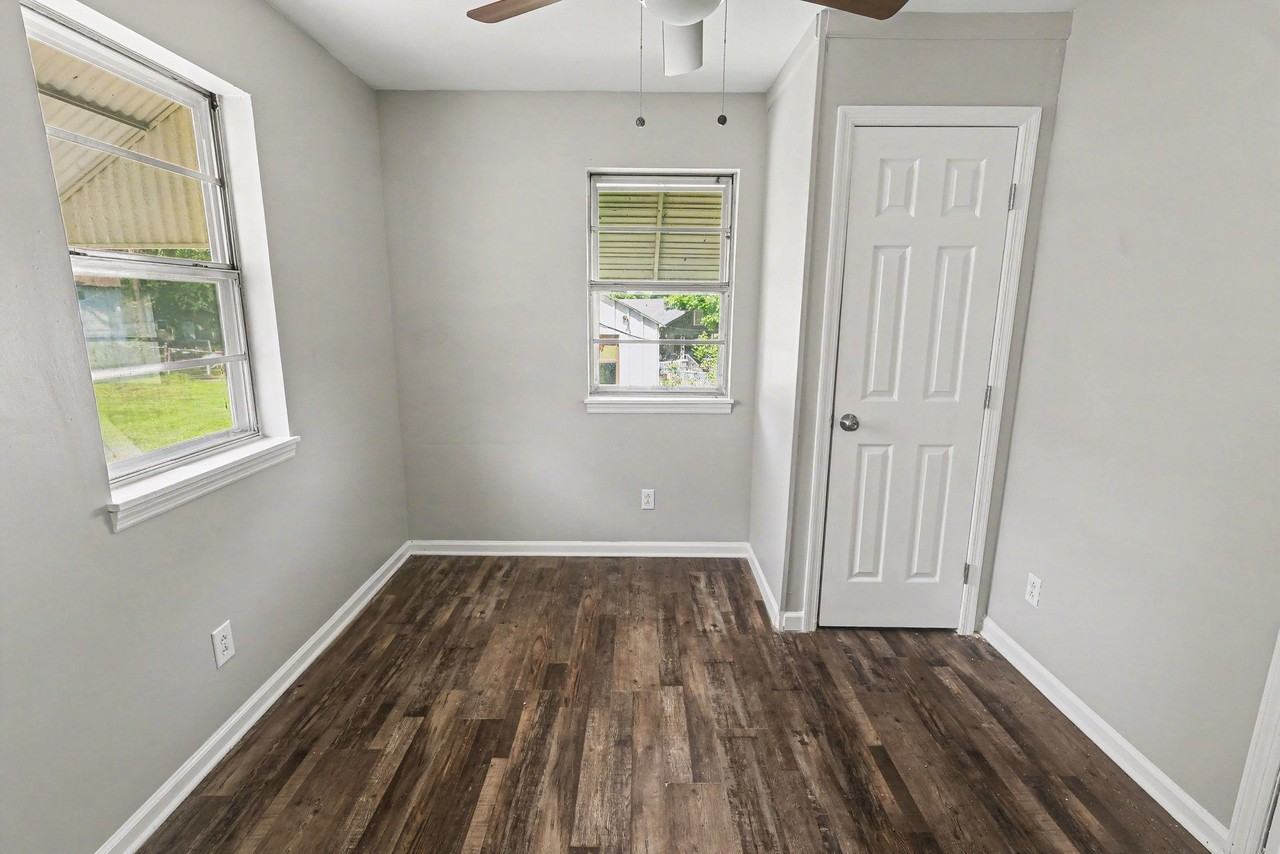 4720 40th Pl N #1 - Photo 6 of 15