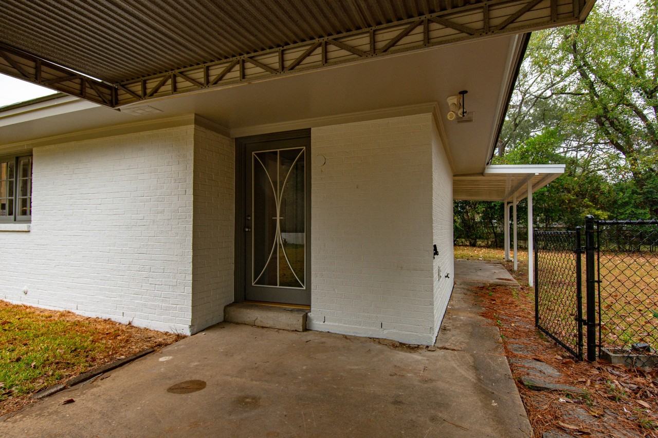 895 Greg Dr #1 - Photo 7 of 50