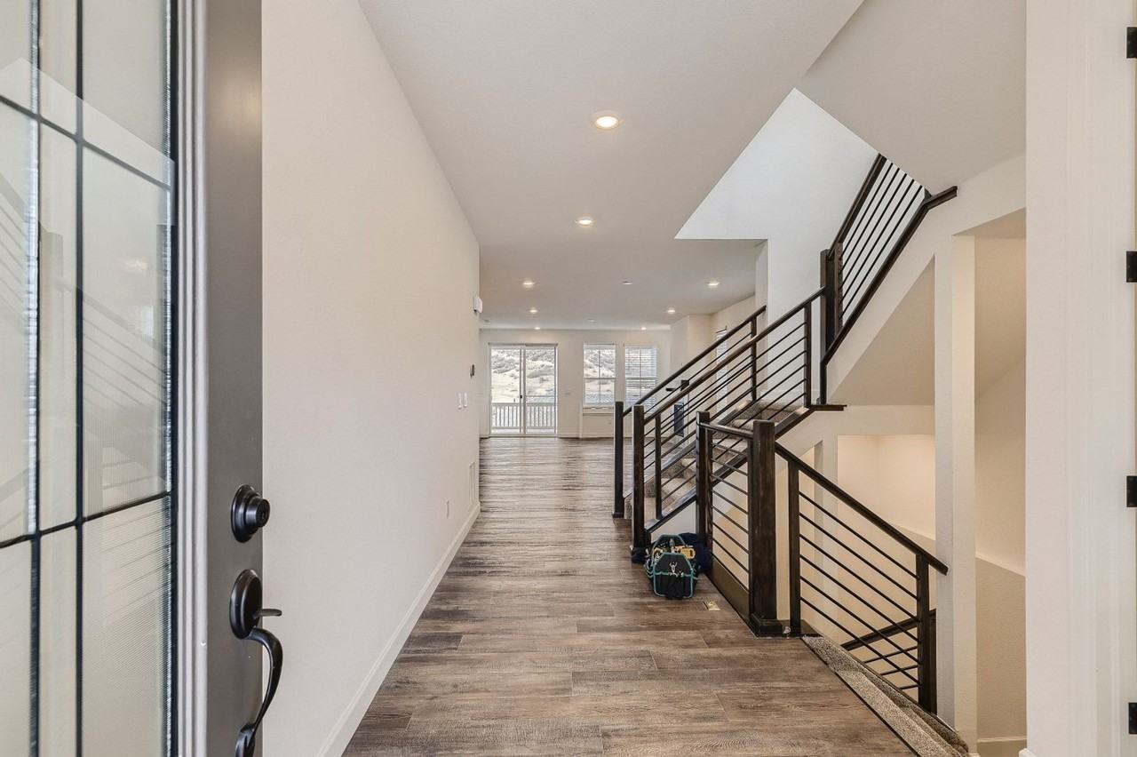 181 Lullaby Ln - Photo 6 of 33