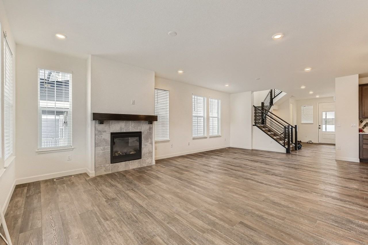 181 Lullaby Ln - Photo 3 of 33
