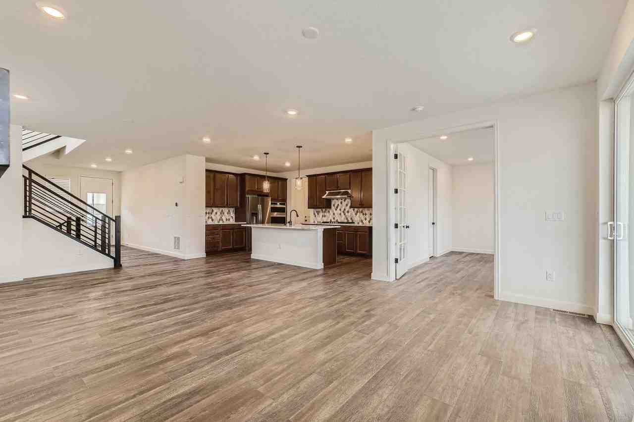 181 Lullaby Ln - Photo 5 of 33