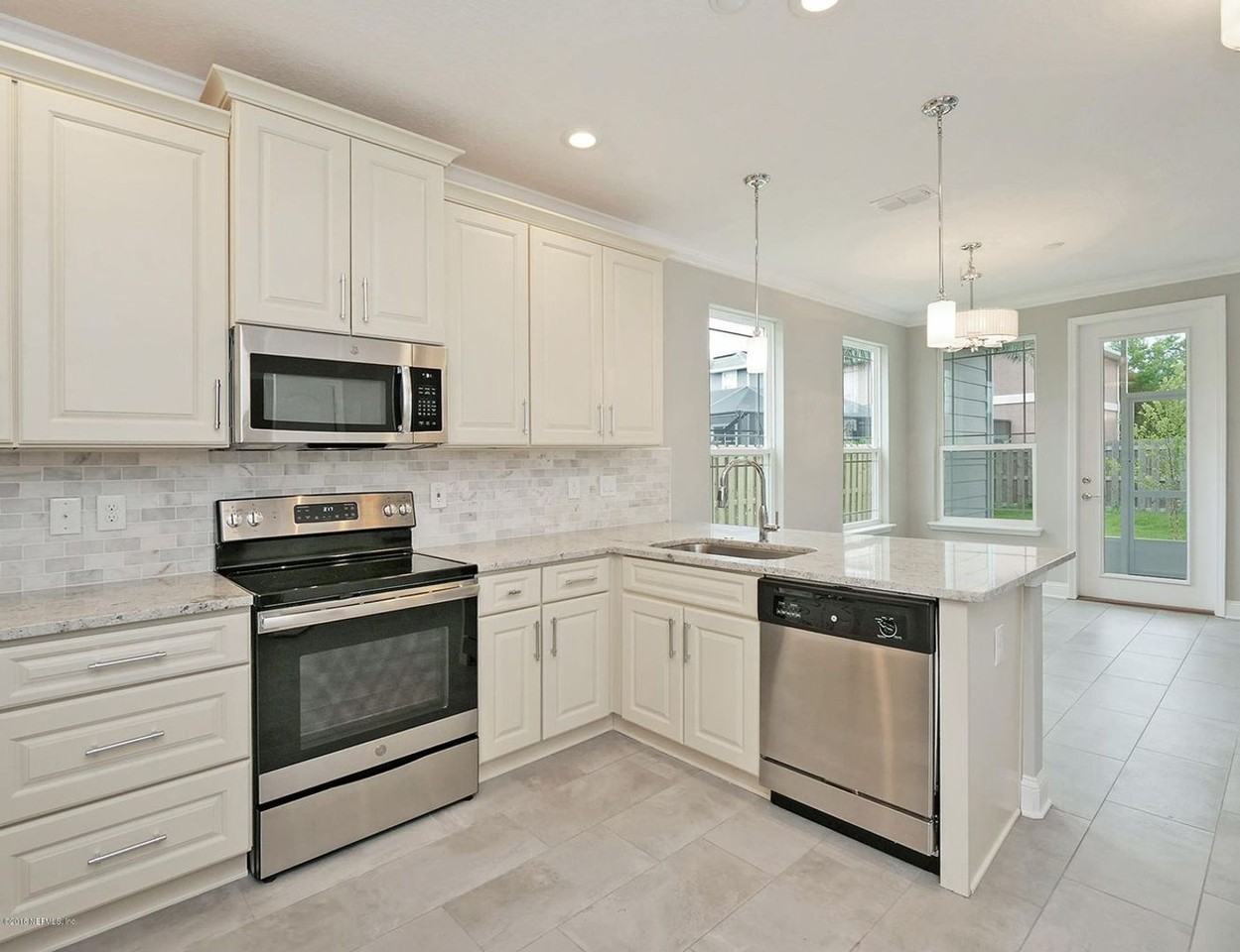 2656 Almonastor St - Photo 2 of 11