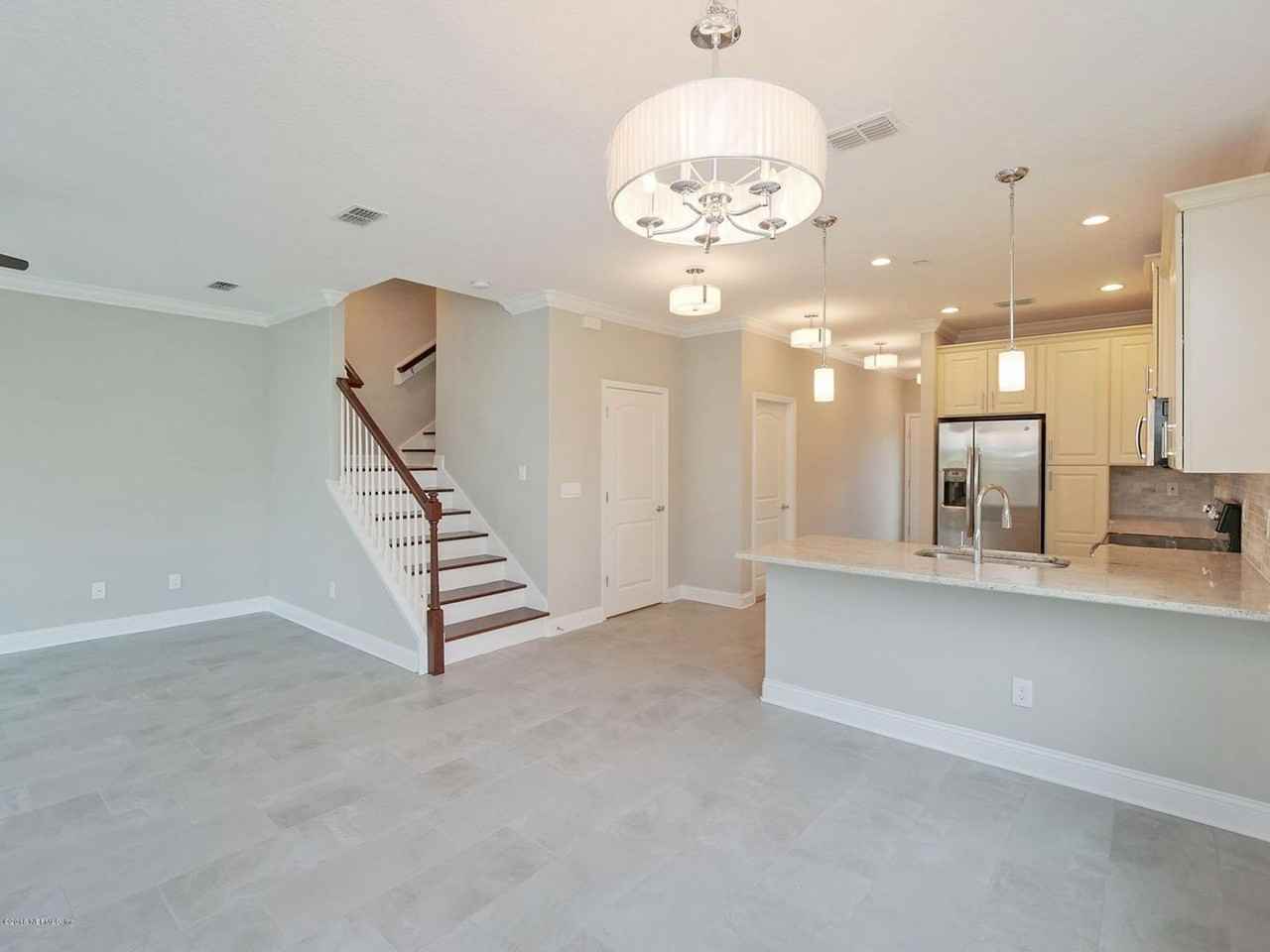 2656 Almonastor St - Photo 3 of 11