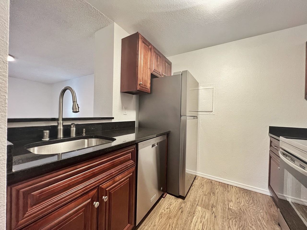 17527 149th Ave Se #B4 - Photo 3 of 20