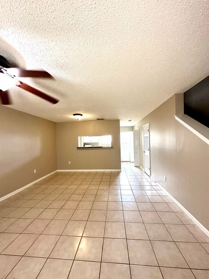 84 Higgins Ct - Photo 4 of 16