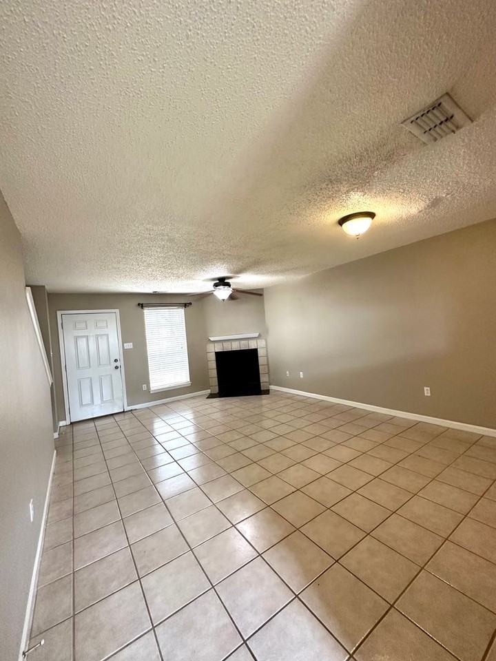 84 Higgins Ct - Photo 5 of 16