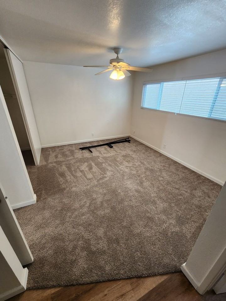 5800 Traffic Way #9 - Photo 5 of 19