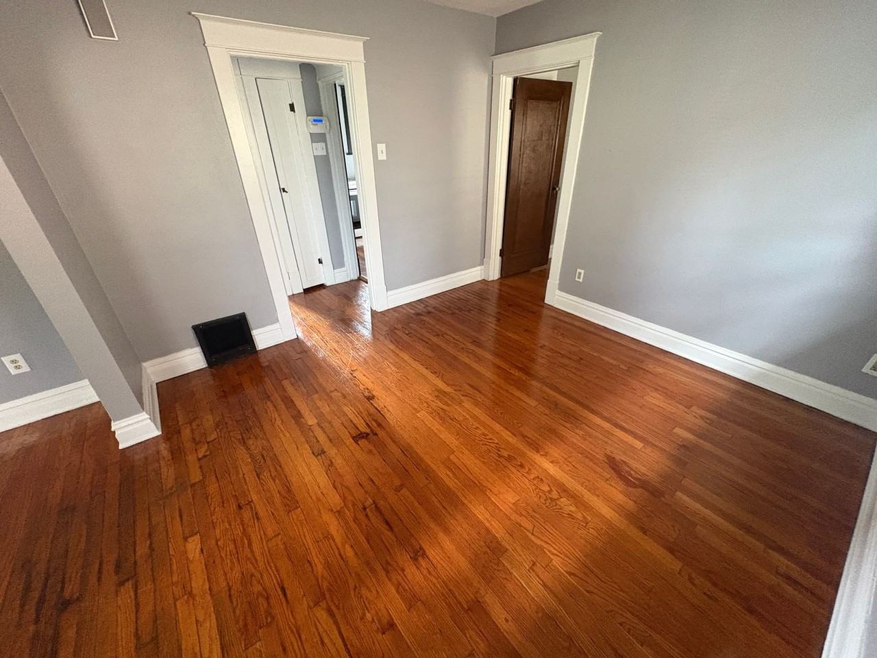 13 N Hartnett Ave - Photo 3 of 10