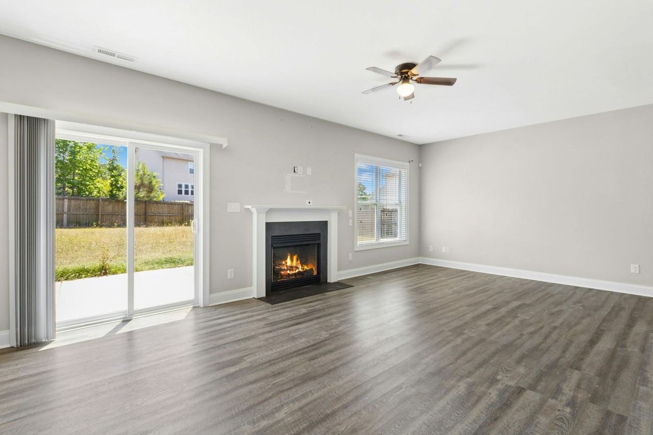 117 Carter Dr - Photo 5 of 32