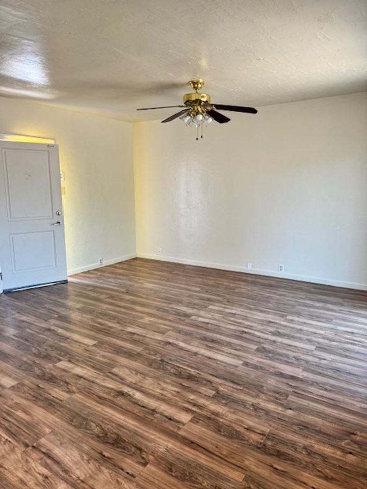 1745 Pleasant St - Photo 3 of 16