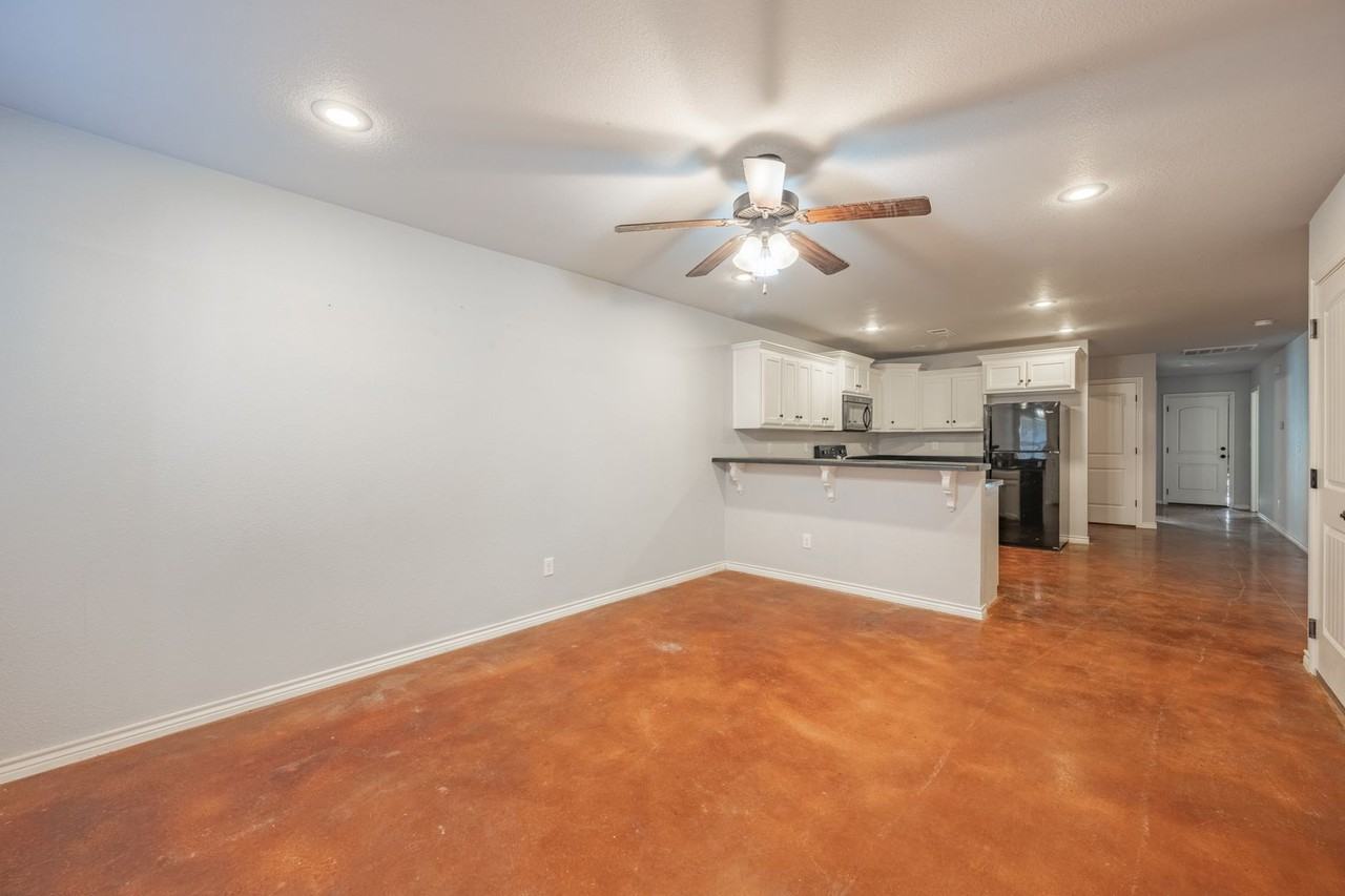 2 Windy Meadow Ln #A - Photo 4 of 19