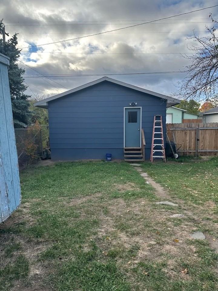 1753 North Ave W - Photo 3 of 11