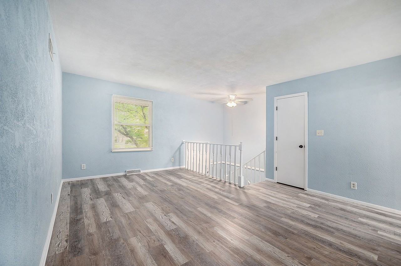 2833 Tepee Ave - Photo 3 of 16