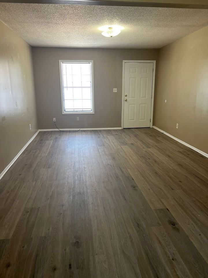 2306 Fasske St #6 - Photo 3 of 6