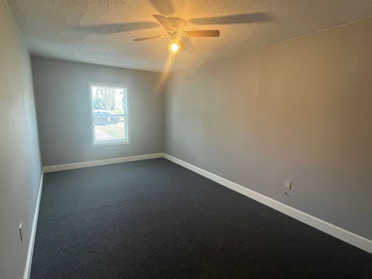 2207 S Hartford Cv - Photo 7 of 15