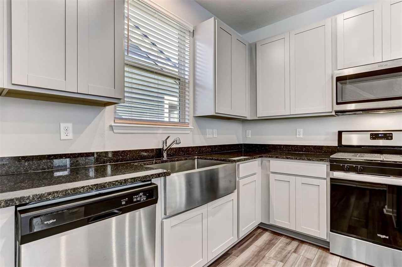 616 Palmetto Pl - Photo 7 of 25