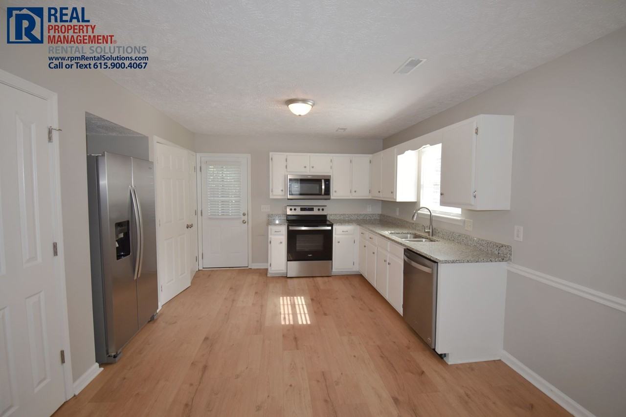 4959 Camborne Cir - Photo 6 of 19