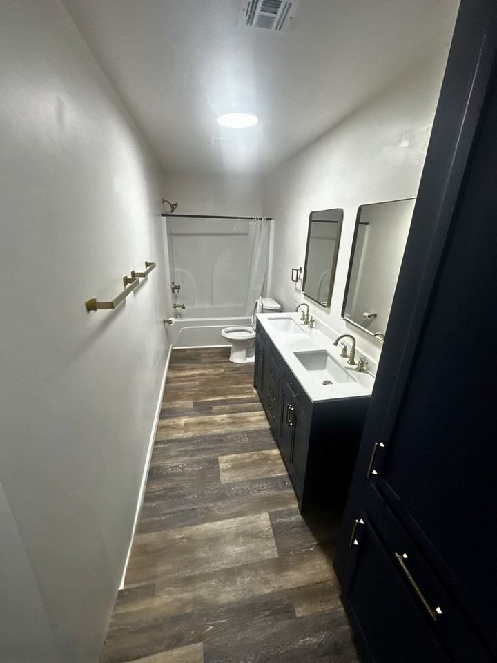24473 Marie Ct - Photo 5 of 35