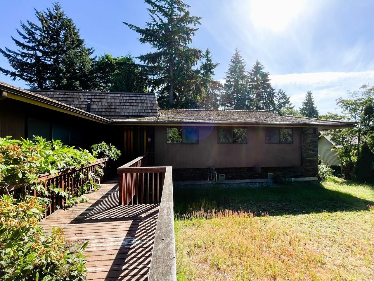 11105 Se 59th St - Photo 2 of 40