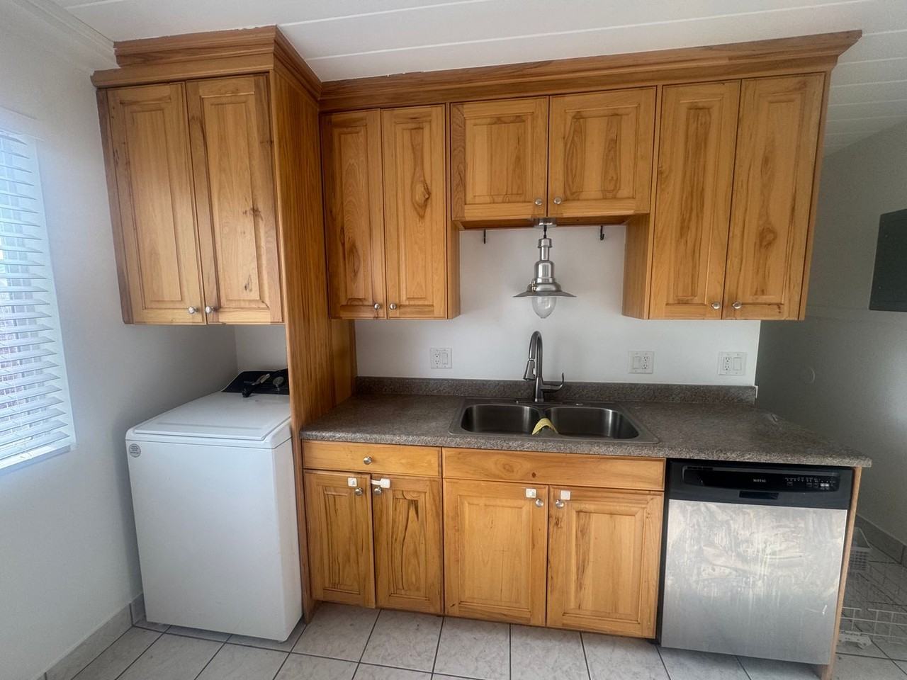 717 E 12065 S - Photo 2 of 10