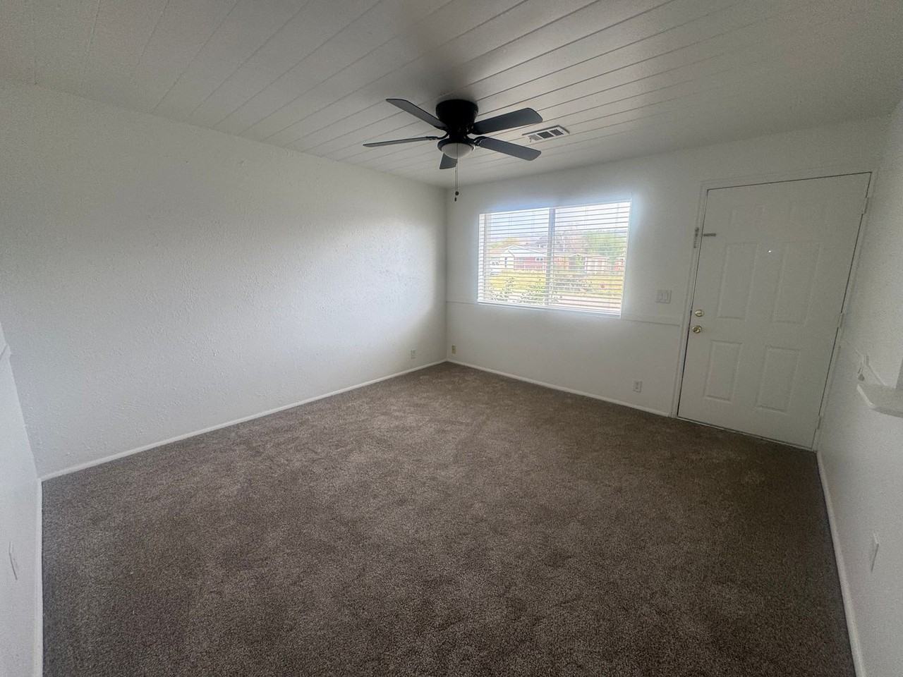 717 E 12065 S - Photo 6 of 10