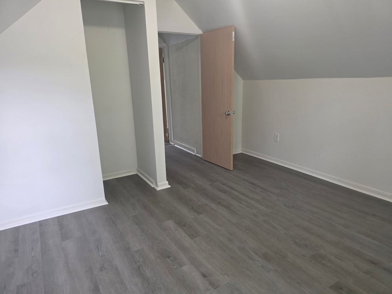 1423 Johnson St - Photo 6 of 18