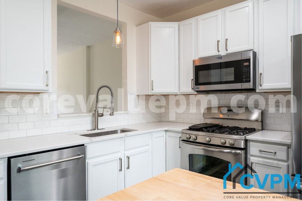 255 Seneca Ter - Photo 6 of 27