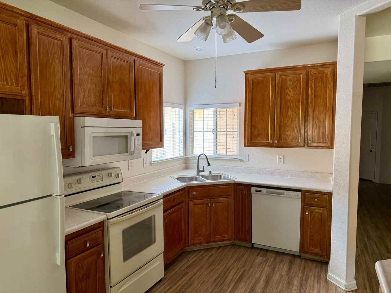3563 Century Cir - Photo 5 of 14