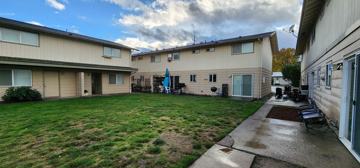 featured image of 455 W D St