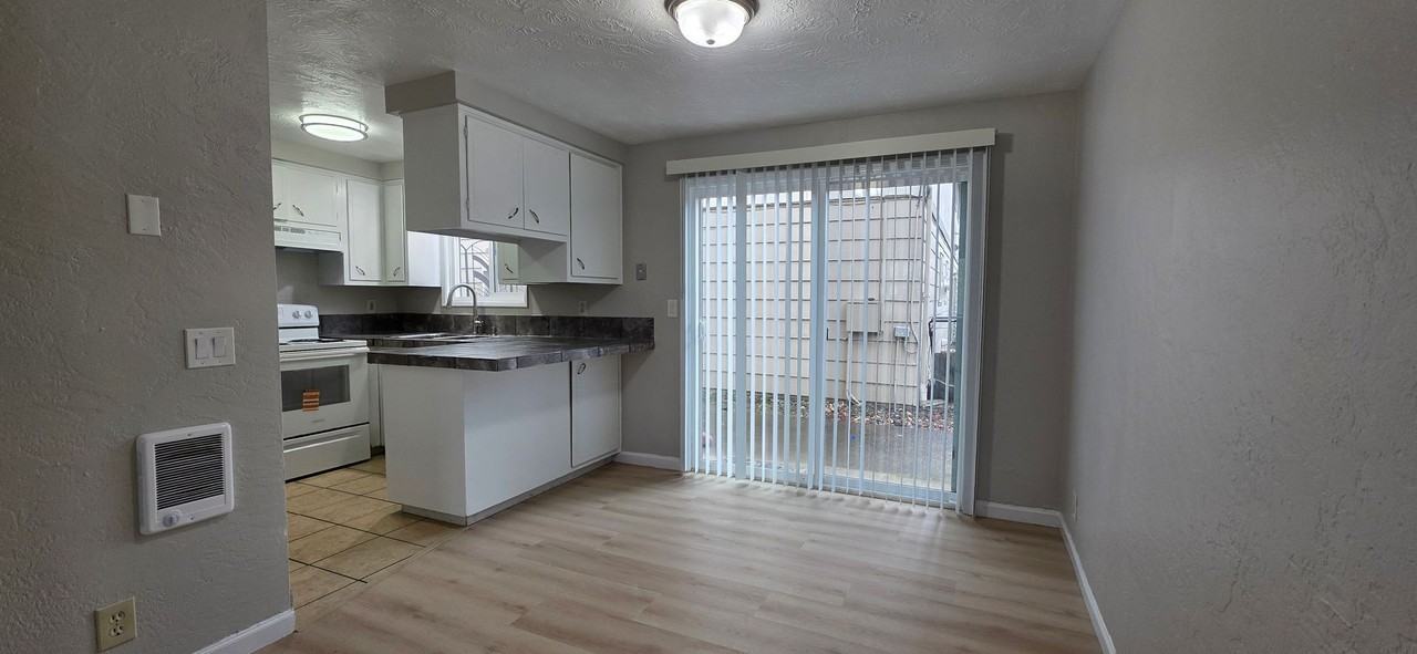 494-D Street - Photo 2 of 23