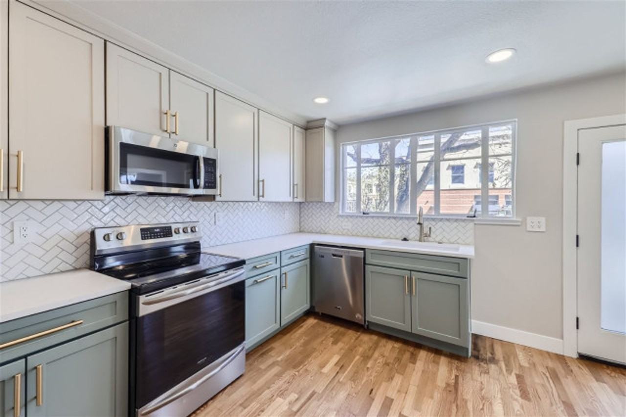 921 Walnut St - Photo 7 of 7