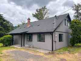 featured image of 1055 River St