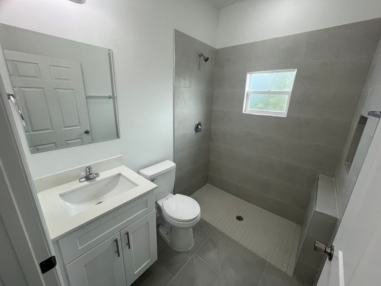 648 Sunflower Ave S - Photo 6 of 10