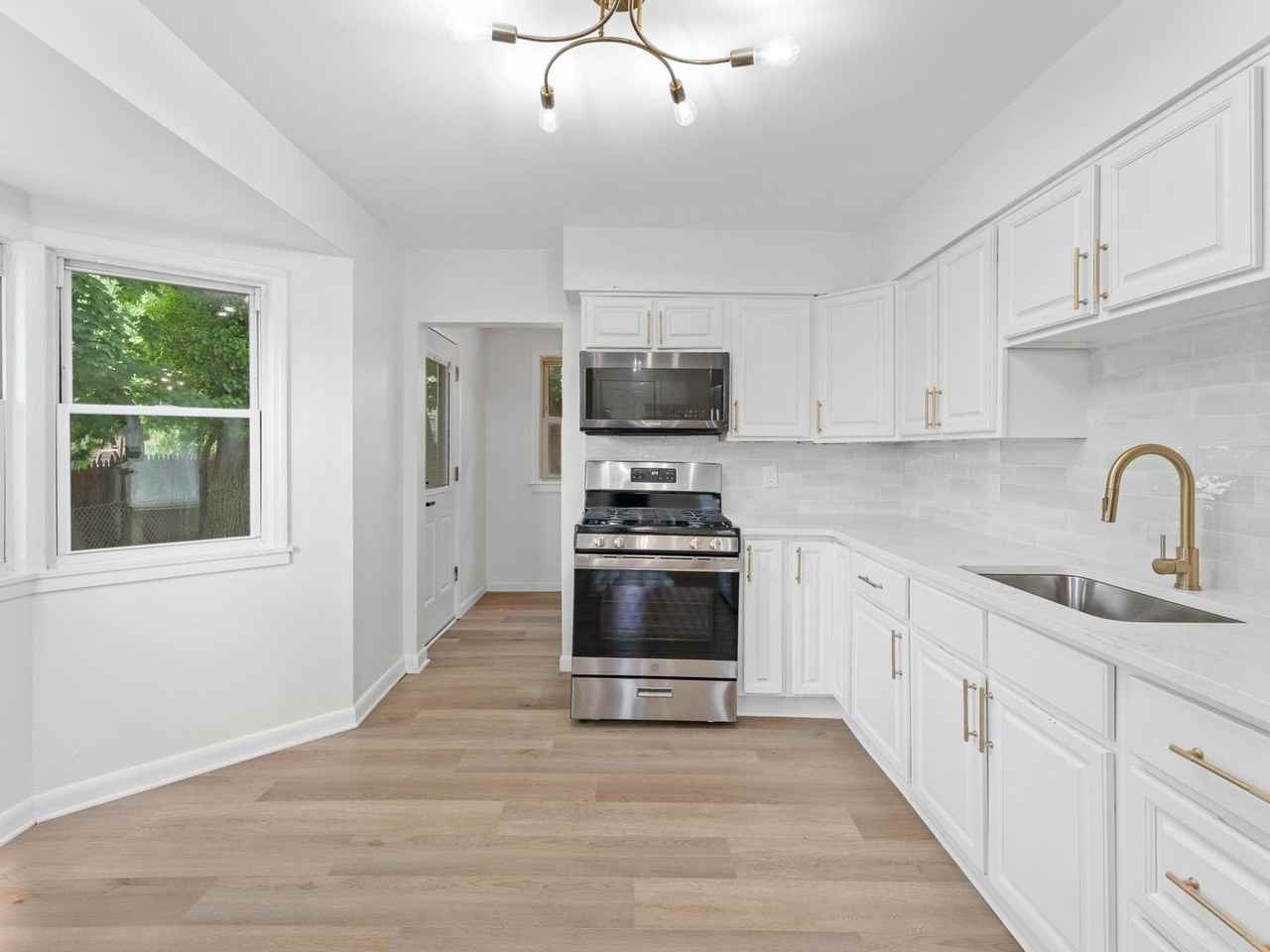 109 White Horse Pike N - Photo 2 of 20