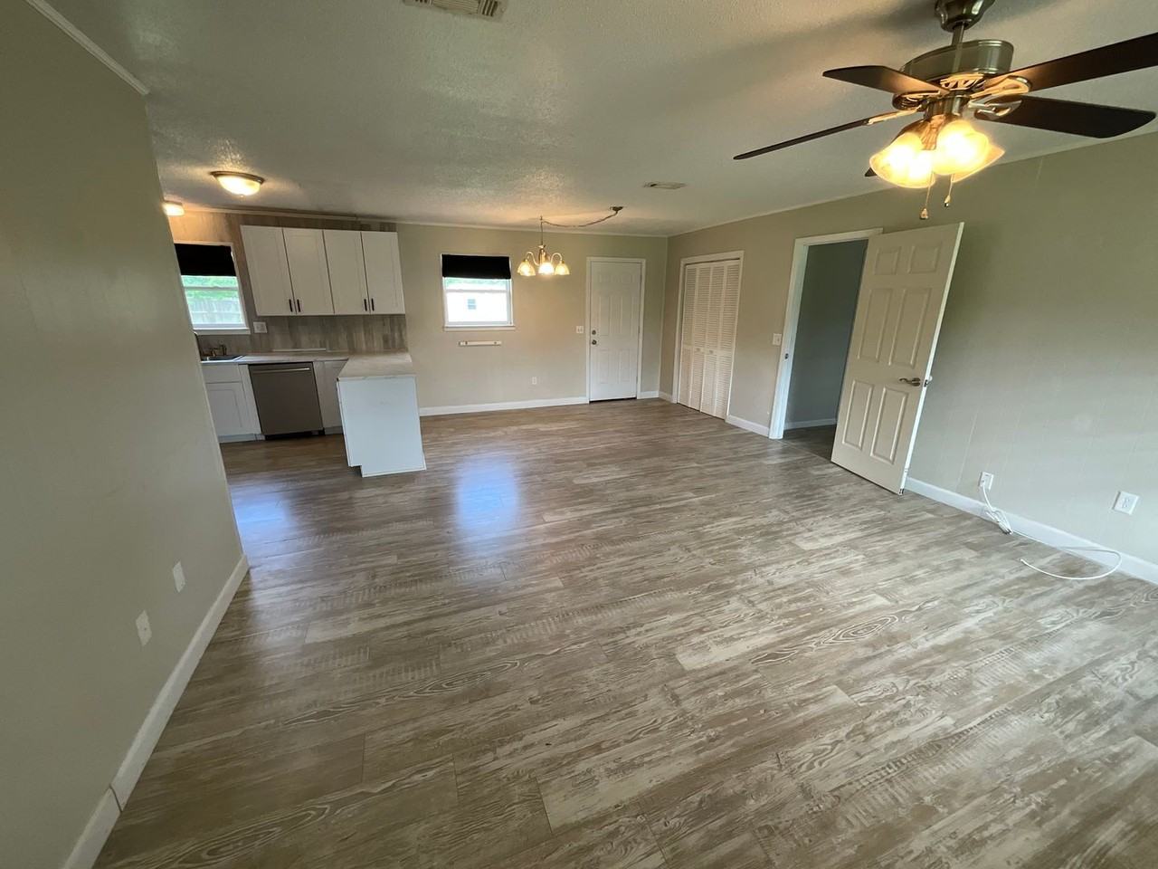 4978 Camellia Dr - Photo 3 of 12
