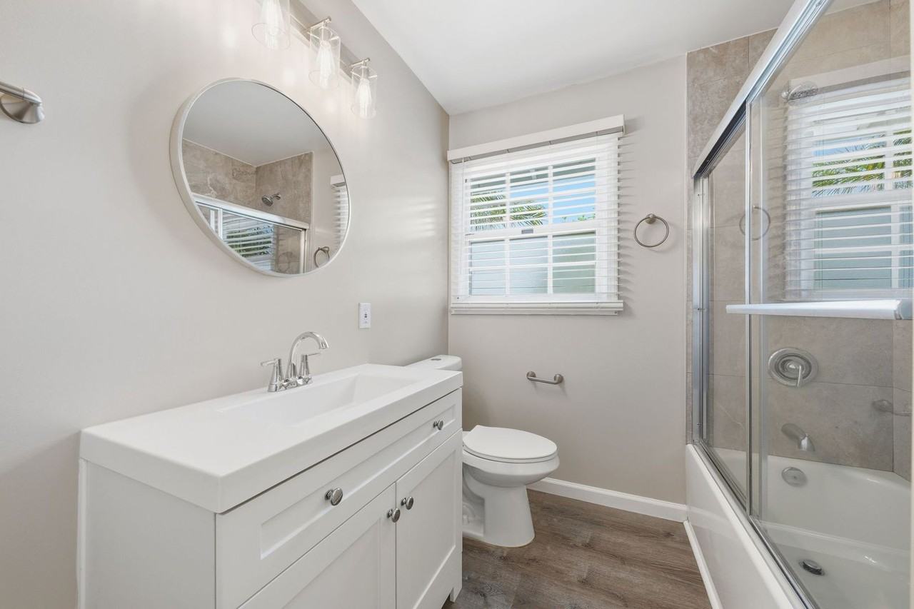 12191 Carthay Cir - Photo 6 of 16