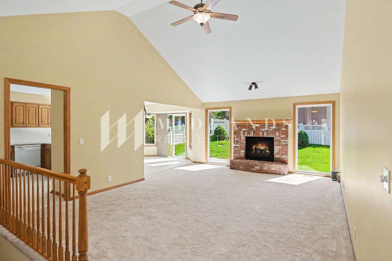 123 Wilma Rd - Photo 2 of 15