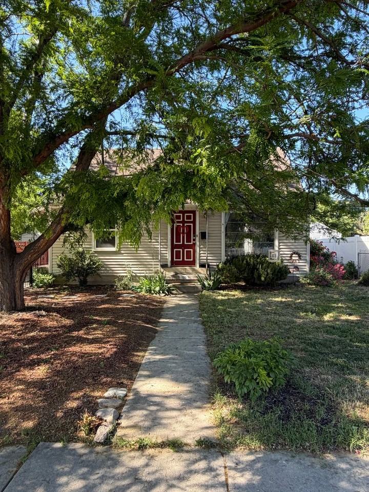 130 W Westwood Ave - Photo 2 of 45