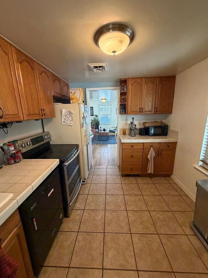 130 W Westwood Ave - Photo 7 of 45