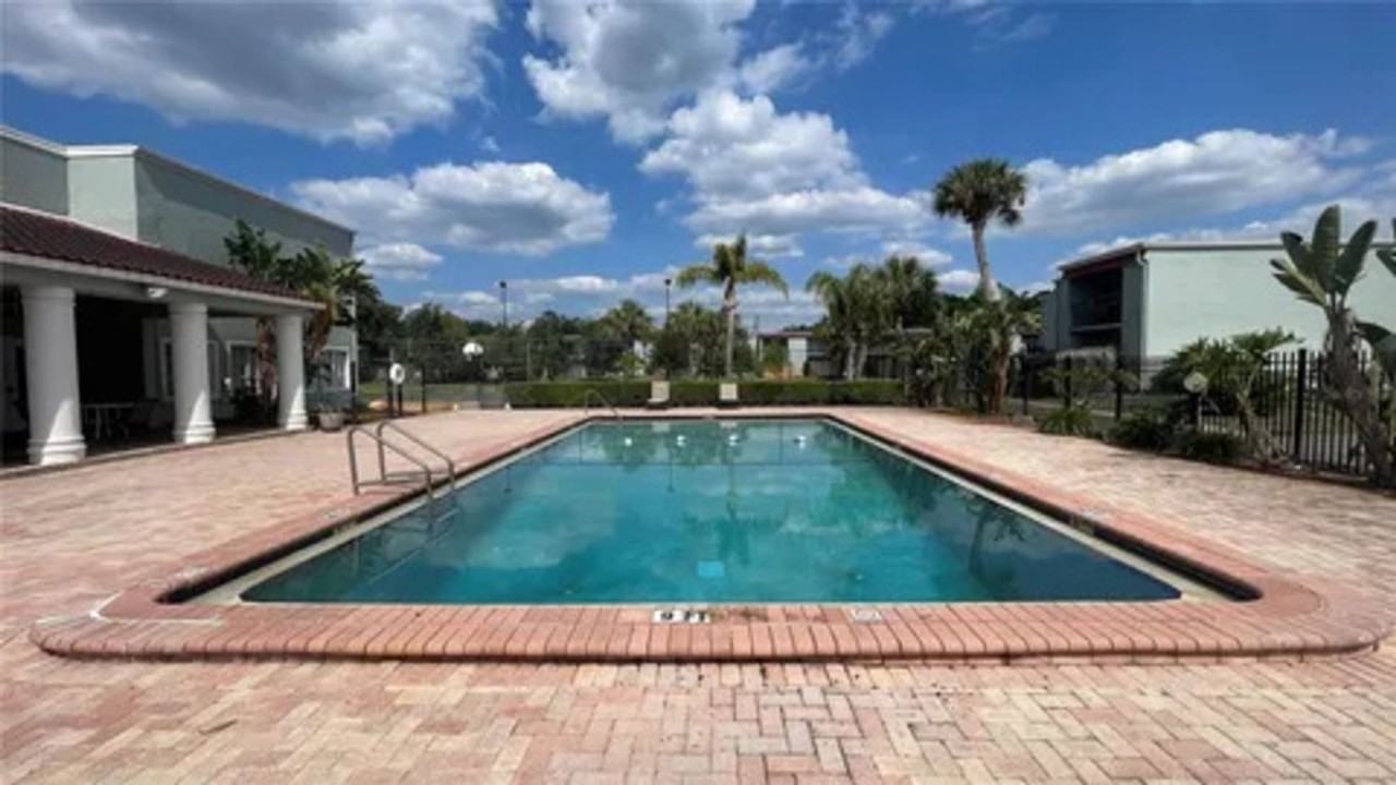 14417 Americana Cir - Photo 2 of 30