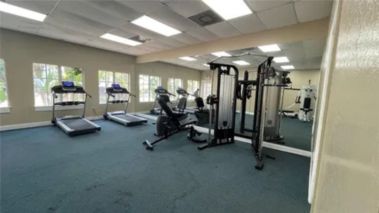 14417 Americana Cir - Photo 3 of 30