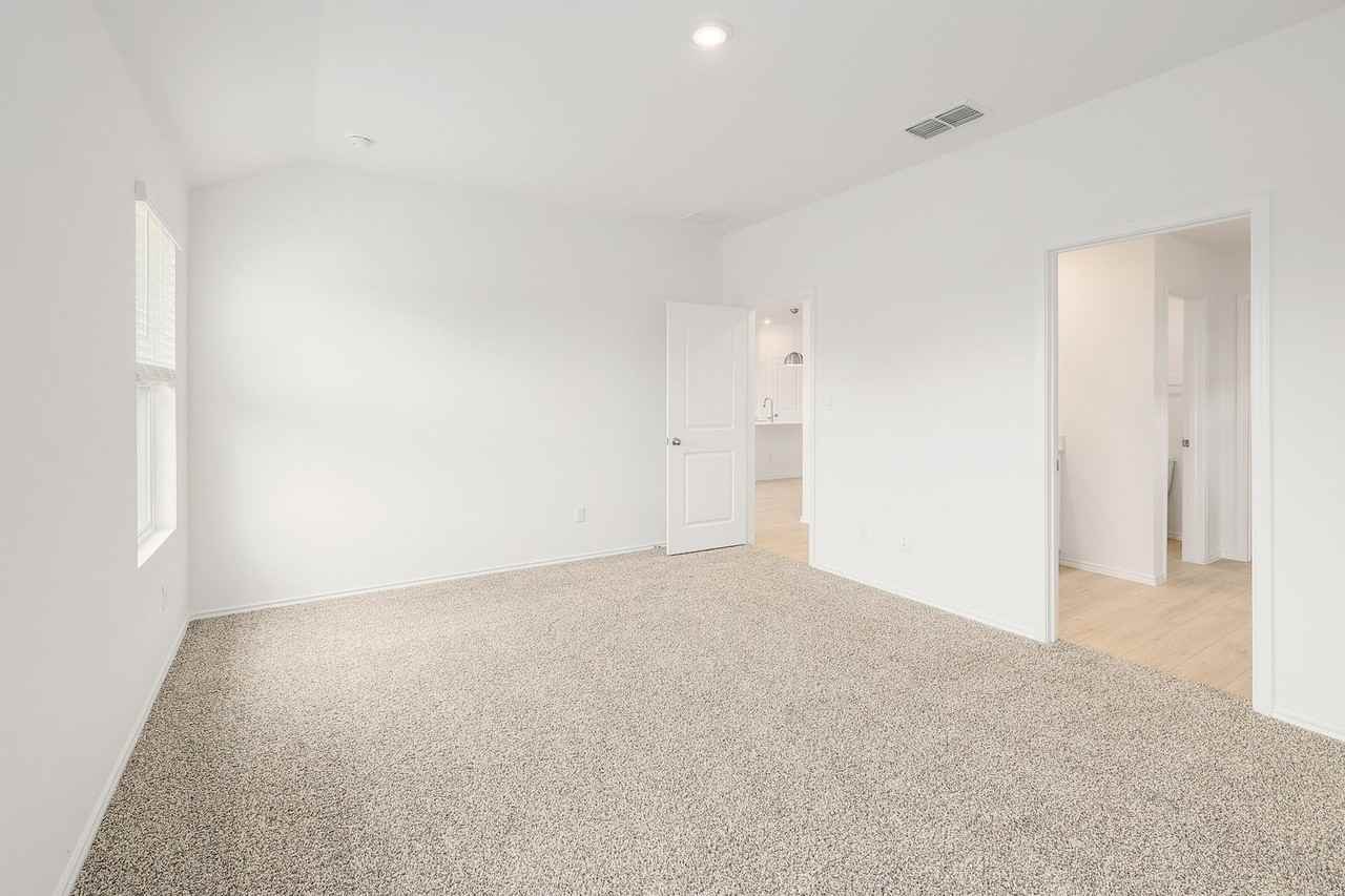 358 San Juan Trl - Photo 7 of 22