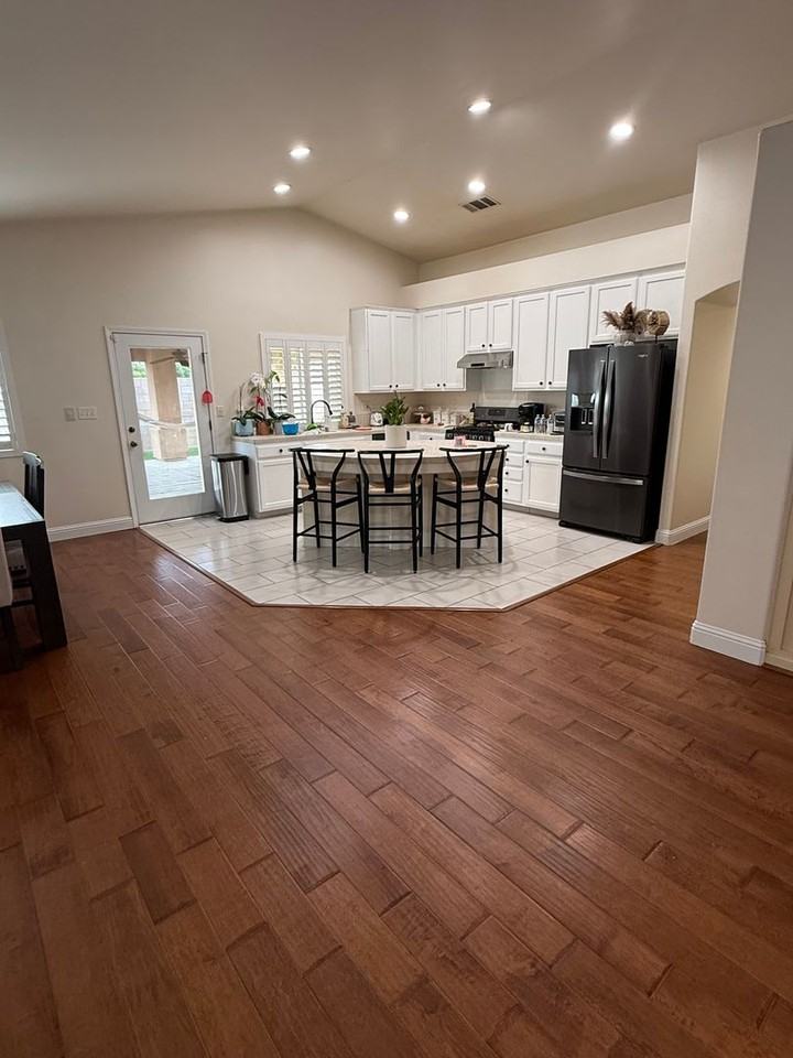 9215 Million Bushel Ave - Photo 7 of 21