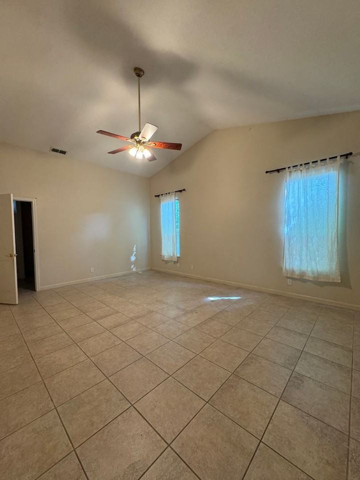 9699 Marquis Ct - Photo 3 of 8